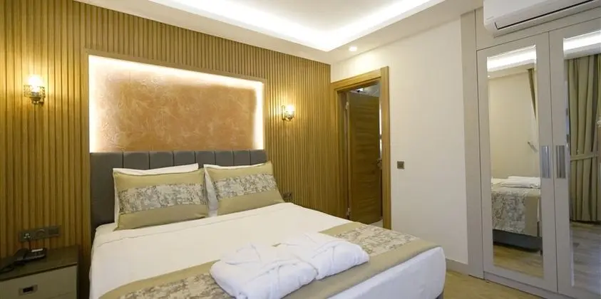 Double Suite Custom Oda