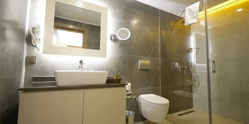 Triple Suite Oda