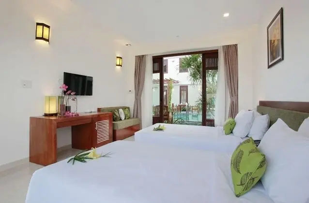 Deluxe Oda, Balkon, Havuz Manzaralı