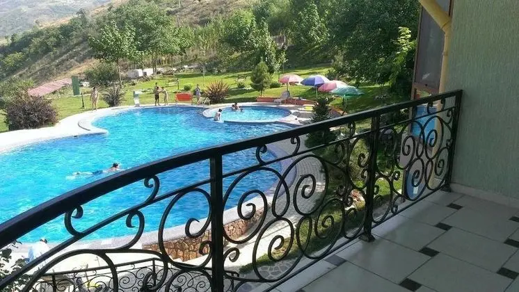 Süit, Balkon