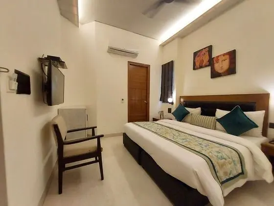 Standard Tek Büyük Yataklı Oda