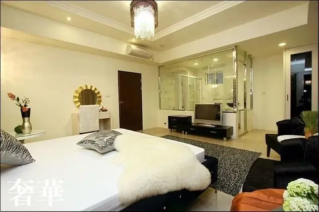 Luxury Tek Büyük Yataklı Oda