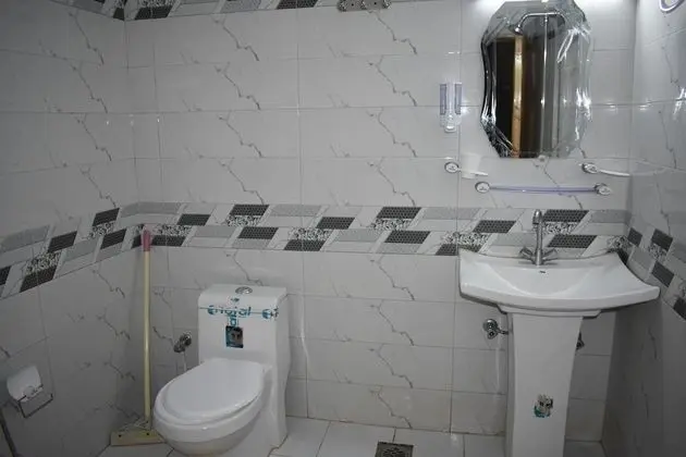 Üç Kişilik Oda