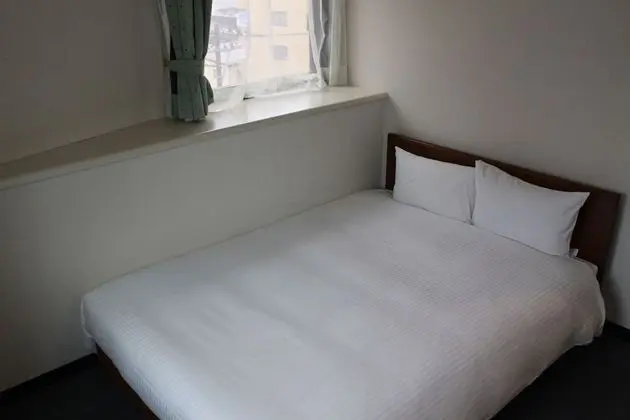 Tek Büyük Yataklı Oda, Sigara İçilmez