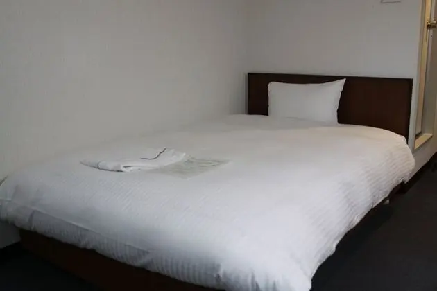 Tek Kişilik Oda, Sigara İçilebilir