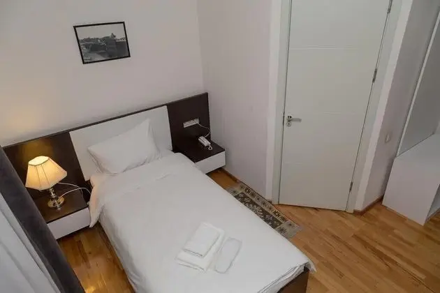 Standard Tek Büyük veya İki Ayrı Yataklı Oda