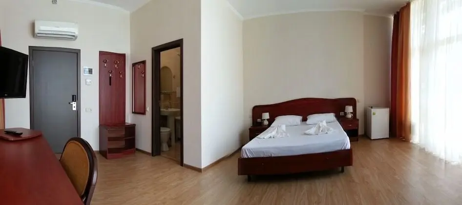 Superior Tek Büyük veya İki Ayrı Yataklı Oda