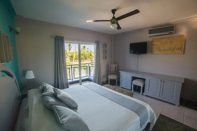 Çift ​​kişilik Deluxe King Bed