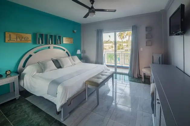 Çift ​​kişilik Deluxe King Bed
