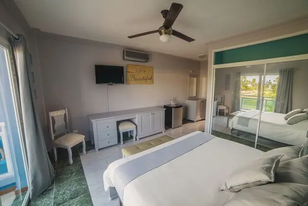 Çift ​​kişilik Deluxe King Bed