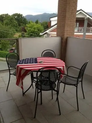 Tek Büyük Yataklı Oda, Teras