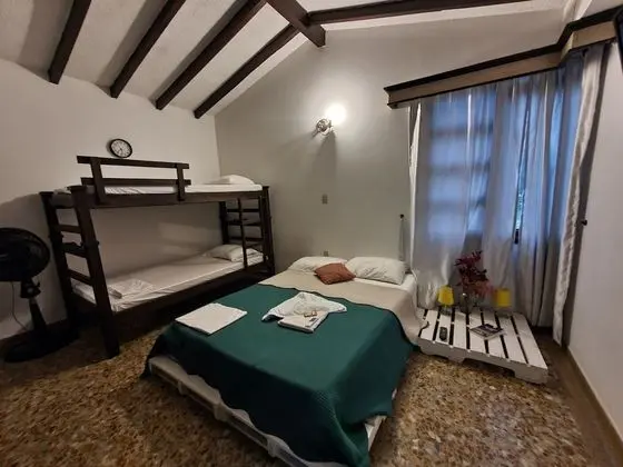 Basic Dört Kişilik Oda, Balkon