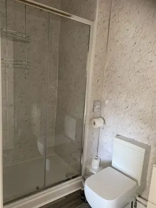 Deluxe Tek Büyük Yataklı Oda, Banyolu/Duşlu, Avlu Manzaralı