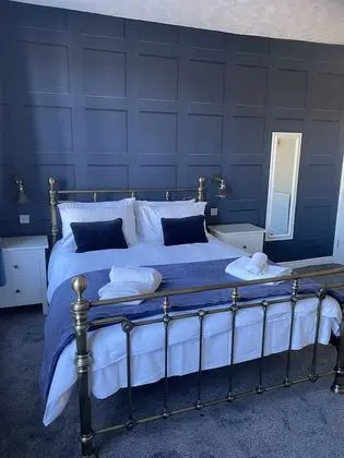Luxury Tek Büyük Yataklı Oda, Banyolu/Duşlu