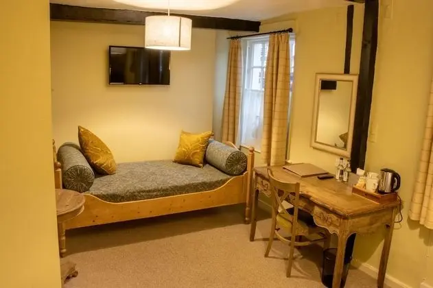 Standard Üç Kişilik Oda