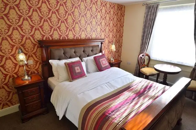 Superior Tek Büyük Yataklı Oda