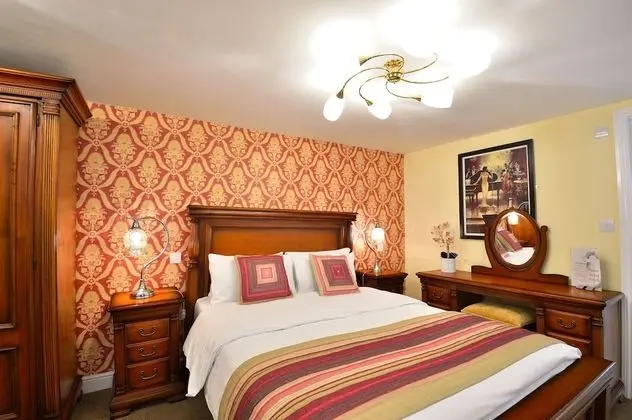 Superior Tek Büyük Yataklı Oda