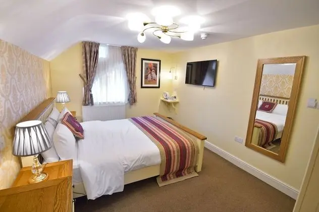 Tek Büyük Yataklı Oda