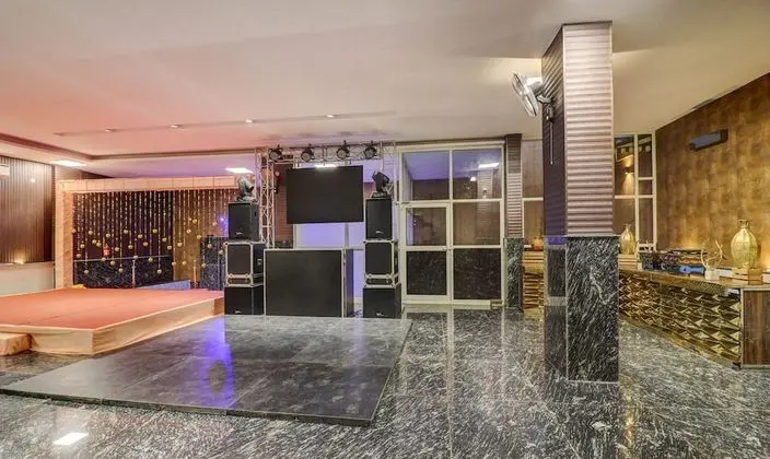Premium Tek Büyük Yataklı Oda