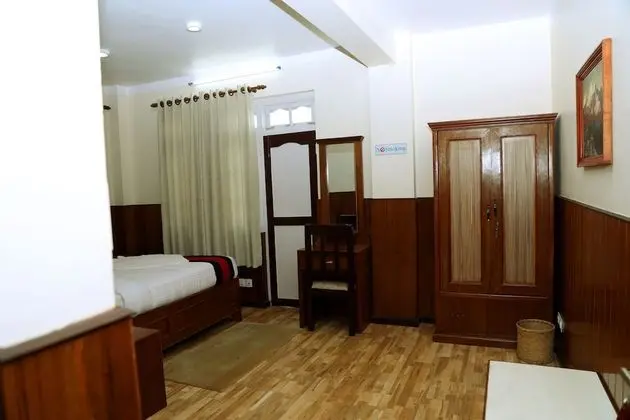 Deluxe Tek Büyük Yataklı Oda, 1 Çift Kişilik Yatak, Sigara İçilebilir, Dağ Manzaralı