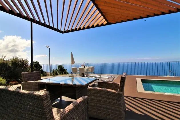Villa, 5 Yatak Odası, Kişiye Özel Havuzlu, Deniz Manzaralı