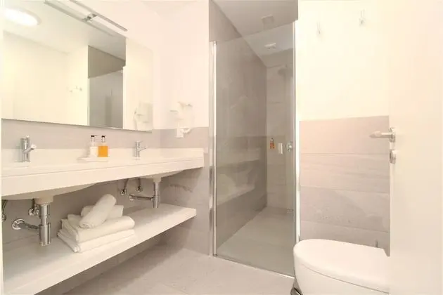 Villa, 5 Yatak Odası, Kişiye Özel Havuzlu, Deniz Manzaralı