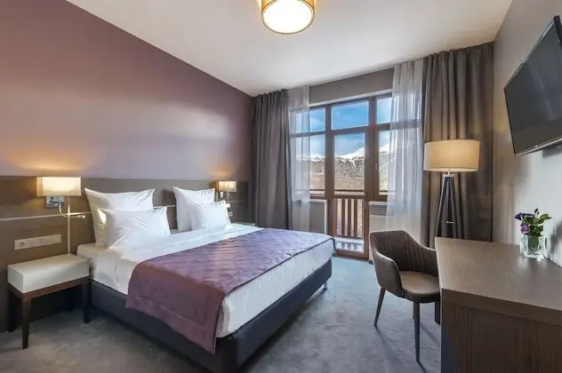 Grand Tek Büyük Yataklı Oda, Balkon, Dağ Manzaralı