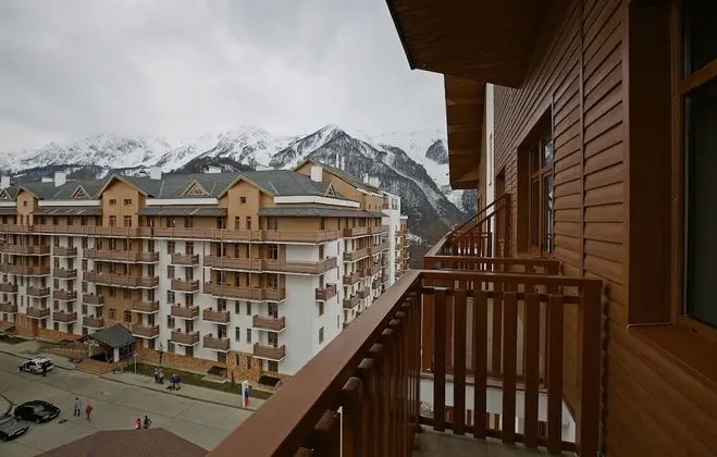 Superior Tek Büyük Yataklı Oda, Balkon, Şehir Manzaralı