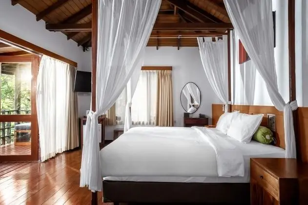 Cottage King Room