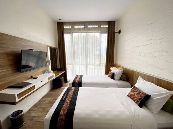 Deluxe Room Twin