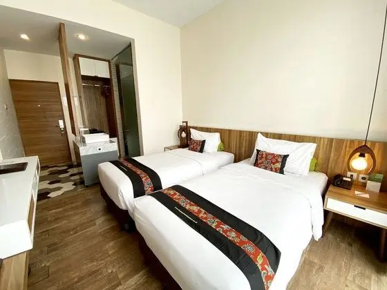 Deluxe Room Twin