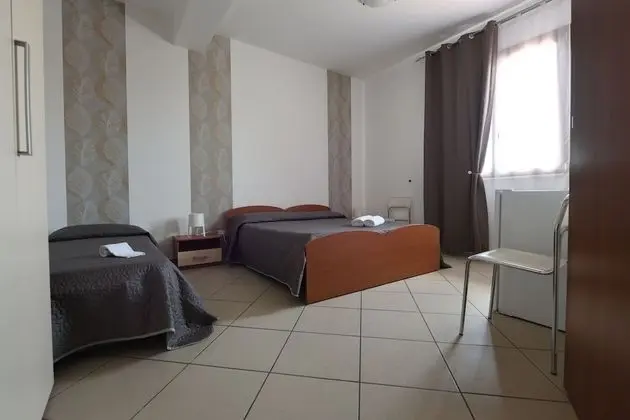 Üç Kişilik Oda