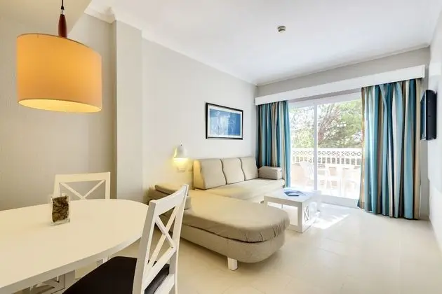 Apart Daire, 1 Yatak Odası, Balkon, Havuz Manzaralı