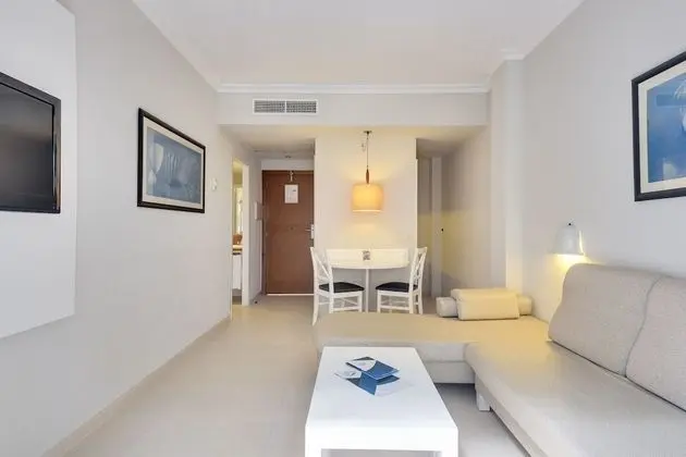 Apart Daire, 1 Yatak Odası, Balkon, Havuz Manzaralı