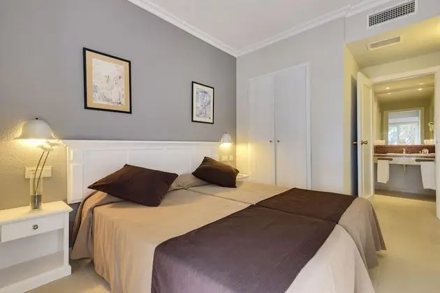 Apart Daire, 1 Yatak Odası, Balkon, Havuz Manzaralı