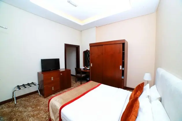 Classic Oda, 1 Büyük (Queen) Boy Yatak, Sigara İçilmez, Şehir Manzaralı
