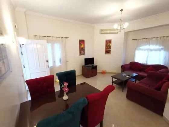 Standard Apart Daire, 2 Yatak Odası, Havuz Manzaralı