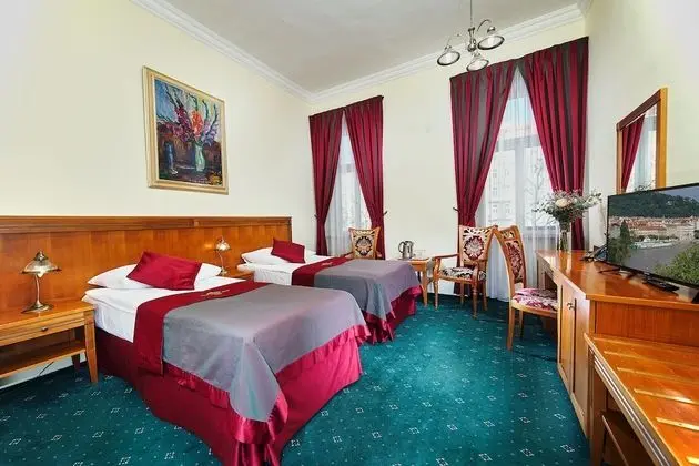 Superior Tek Büyük veya İki Ayrı Yataklı Oda