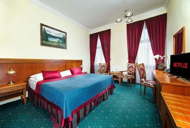 Superior Tek Büyük veya İki Ayrı Yataklı Oda