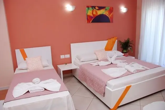 Üç Kişilik Oda, Balkon