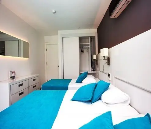 Suite - Tek Yatak Odalı, Havuz veya Bahçe Manzaralı, Balkonlu