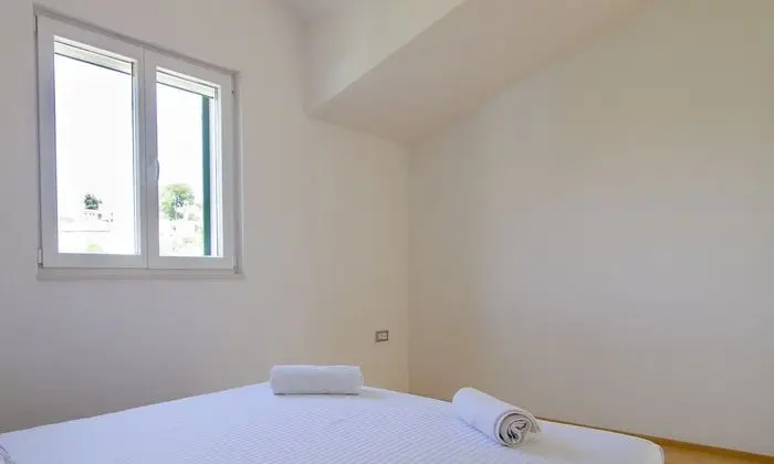 Villa (Three Bedroom Holiday Home with Priva)