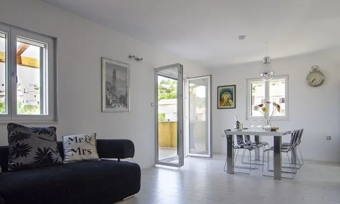 Villa (Three Bedroom Holiday Home with Priva)