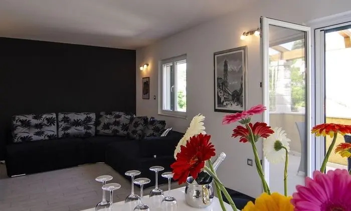 Villa (Three Bedroom Holiday Home with Priva)