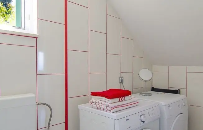Villa (Three Bedroom Holiday Home with Priva)