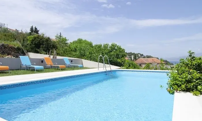 Villa (Three Bedroom Holiday Home with Priva)