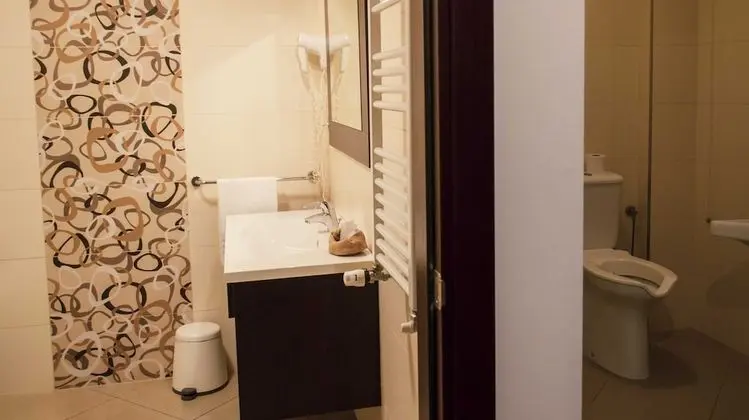 Comfort Büyük Yataklı Tek Kişilik Oda