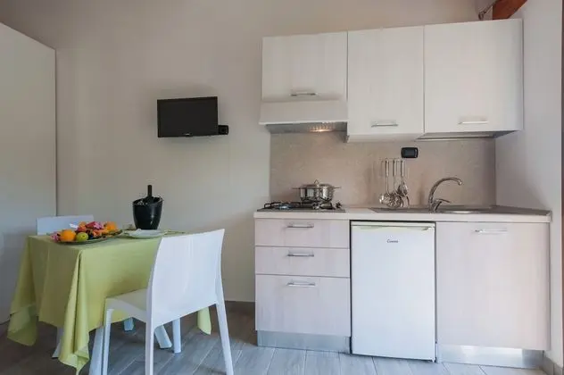 Kır Evi, 2 Yatak Odası, Küçük Mutfak