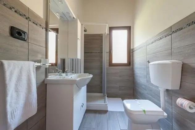 Kır Evi, 2 Yatak Odası, Küçük Mutfak