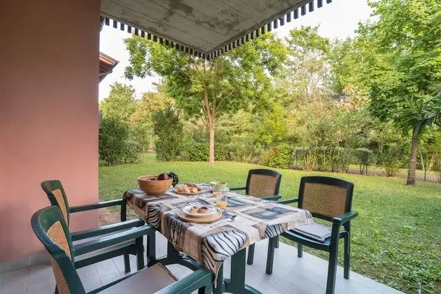 Royal Apart Daire (beach access included)